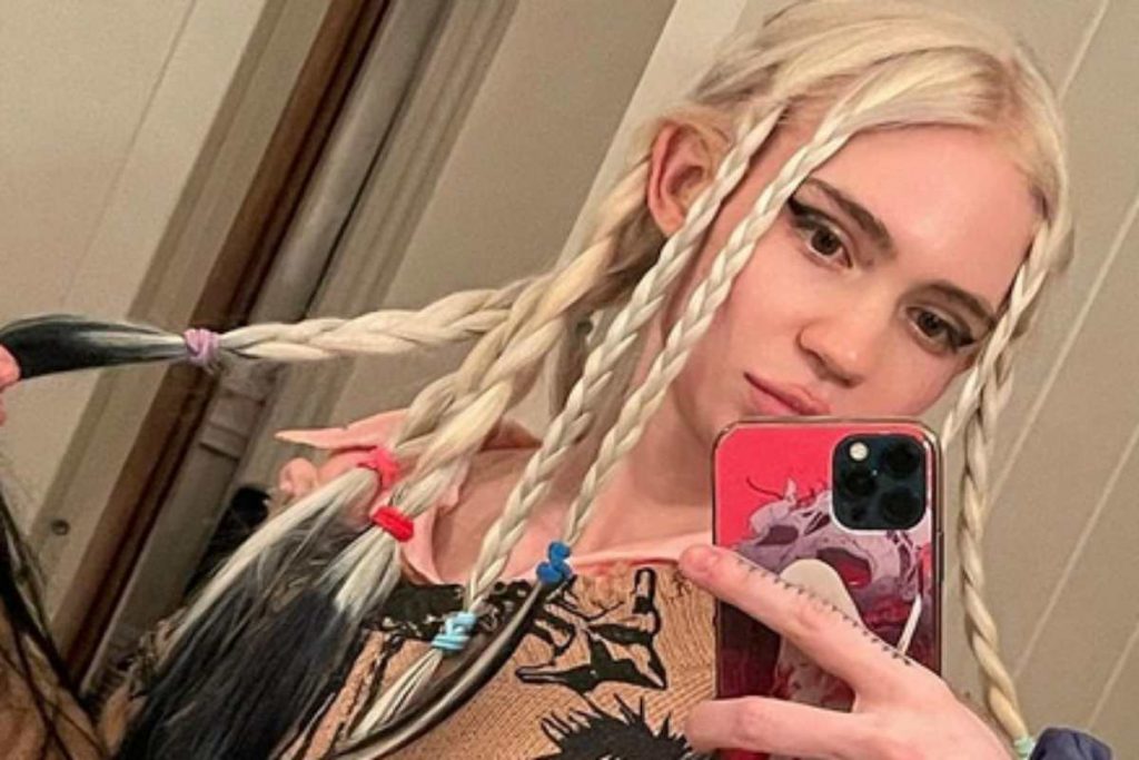 Grimes está processando Elon Musk