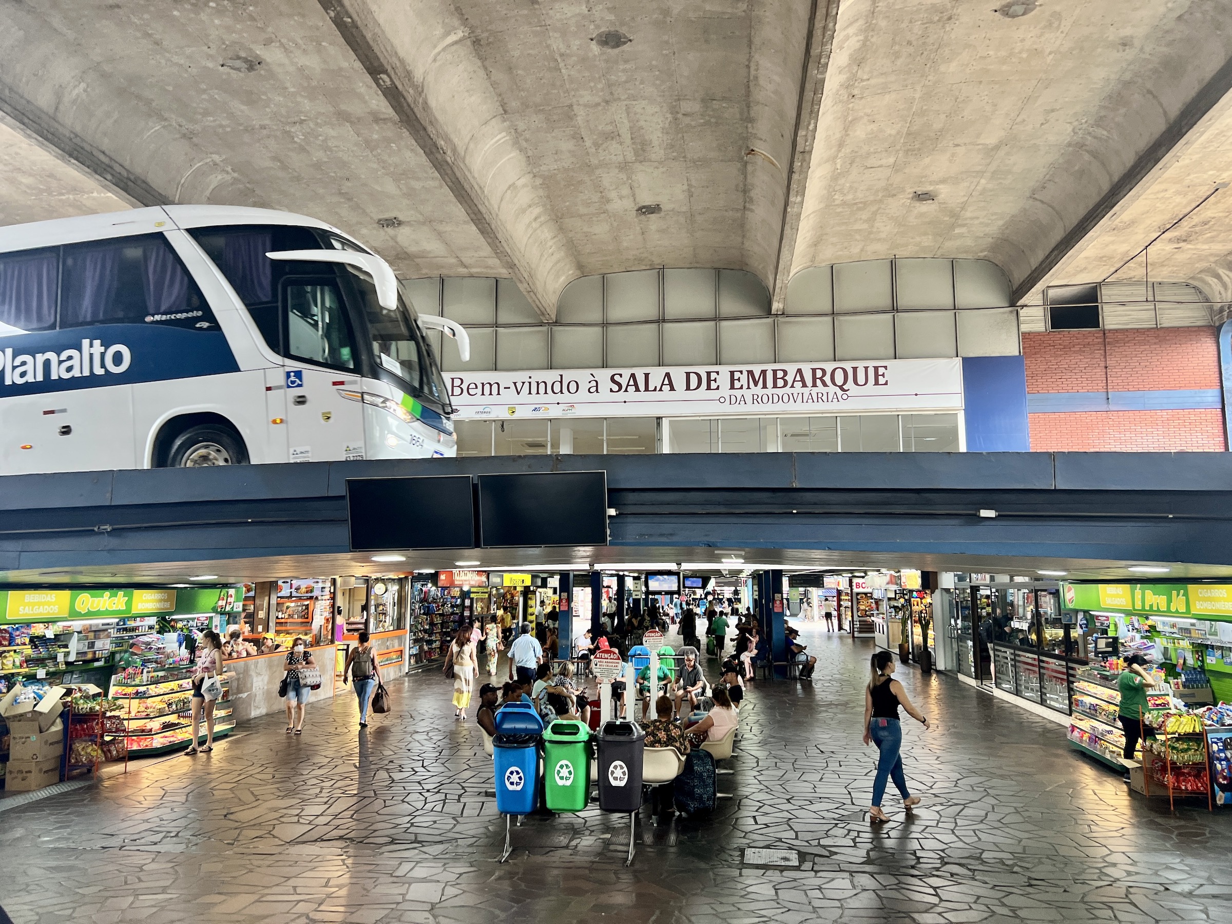 Rodoviária de Porto Alegre reabre na sexta-feira após ficar um mês fechada por cheia